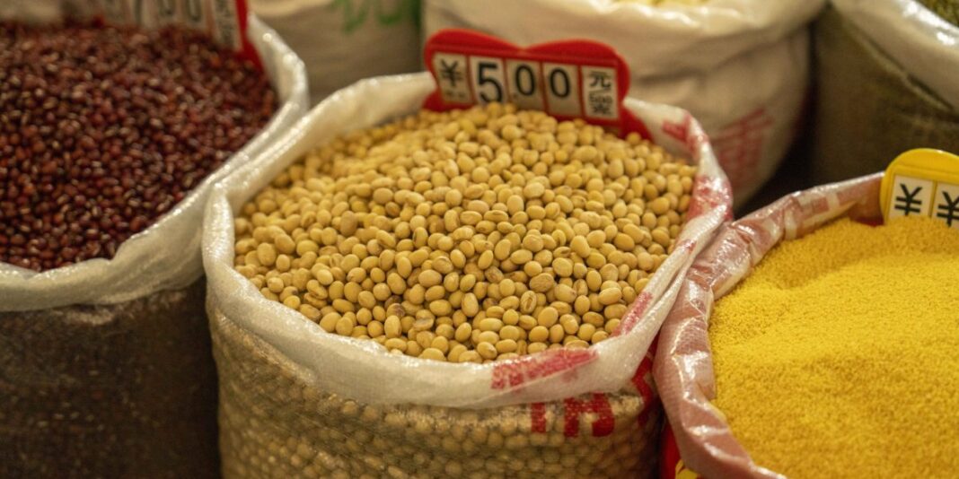 Beijings-tariffs-on-US-farm-imports-kick-in-as-Trumps.jpg