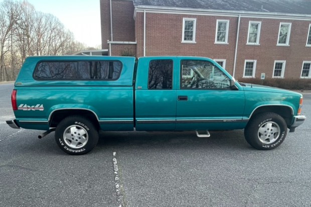 1994 Chevrolet K1500 Silverado 4×4 5-Speed