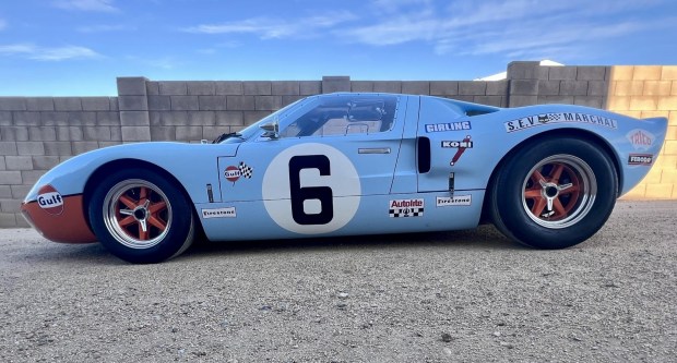 Roush 427–Powered Superformance GT40 Mk I