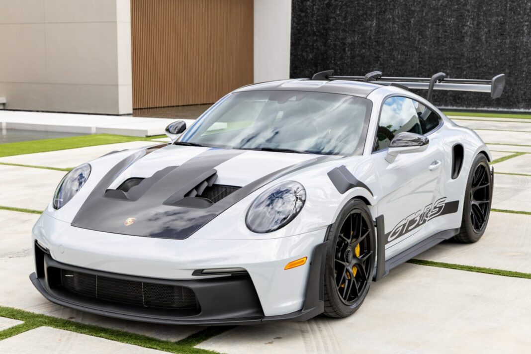 2025-Porsche-911-GT3-RS-Weissach-for-sale-on-BaT.jpeg