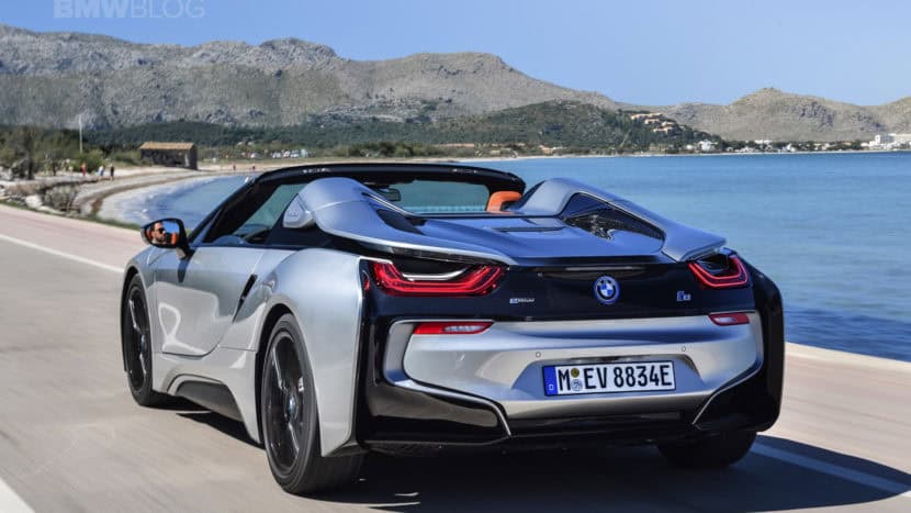 BMW-Vision-M-NEXT-vs-BMW-i8 (8 of 10) BMW i8 by the ocean