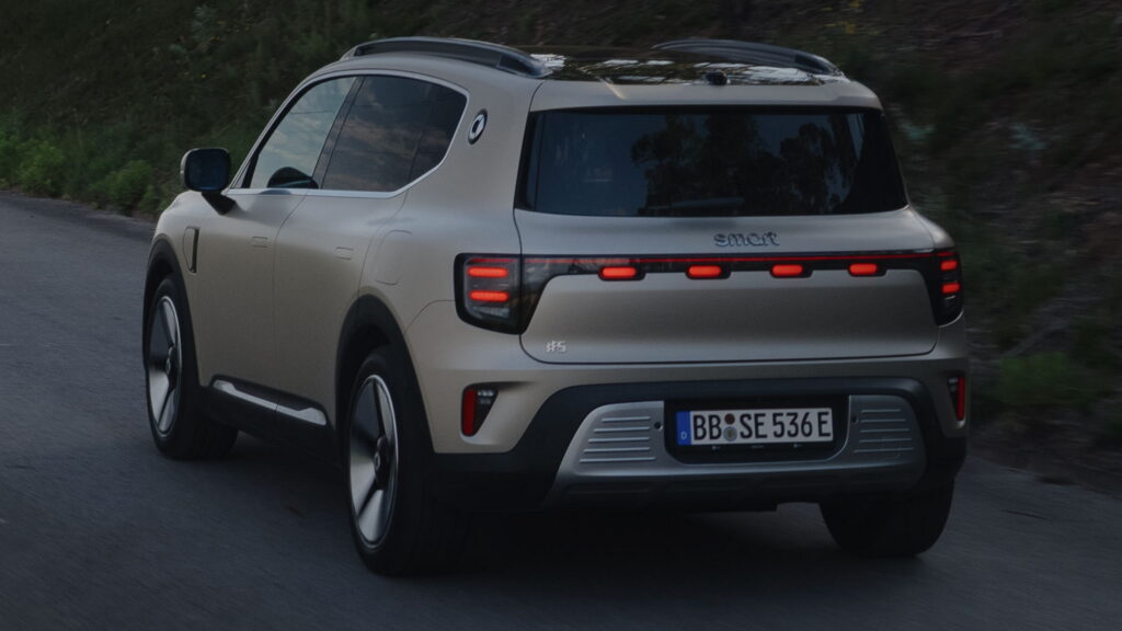  You’re Not Wrong, The New Mercedes GLB Looks Suspiciously Like A Smart